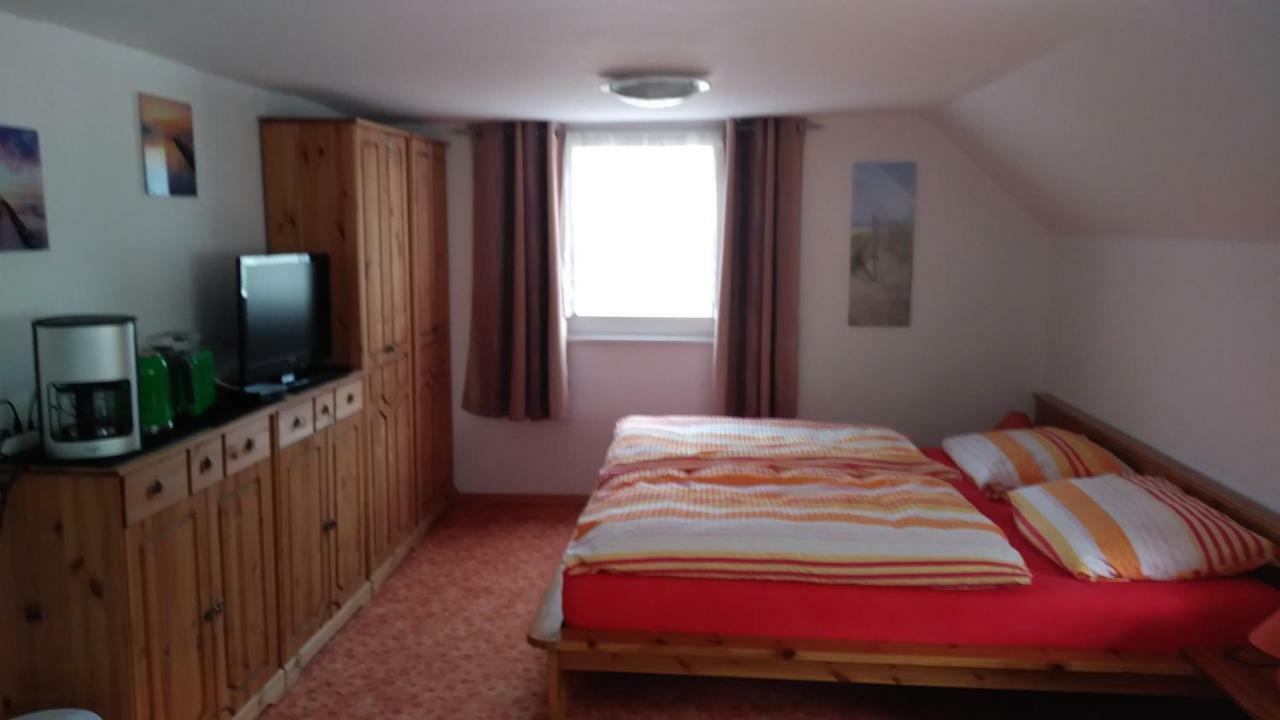 Urlaub Bei Hauenstein Apartment Born Ngoại thất bức ảnh